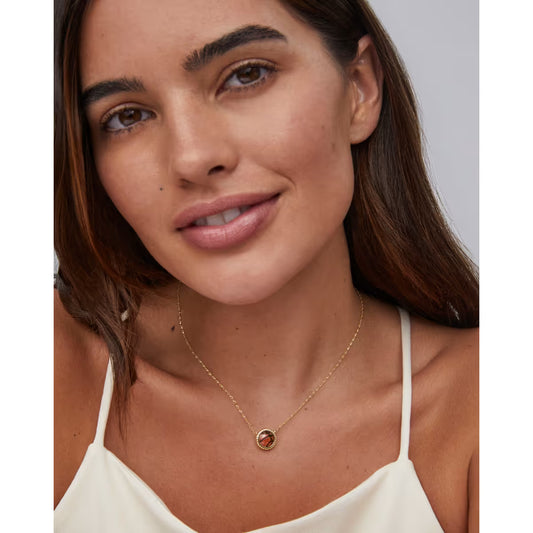 Kendra Scott Basketball Gold Short Pendant Necklace in Orange Goldstone