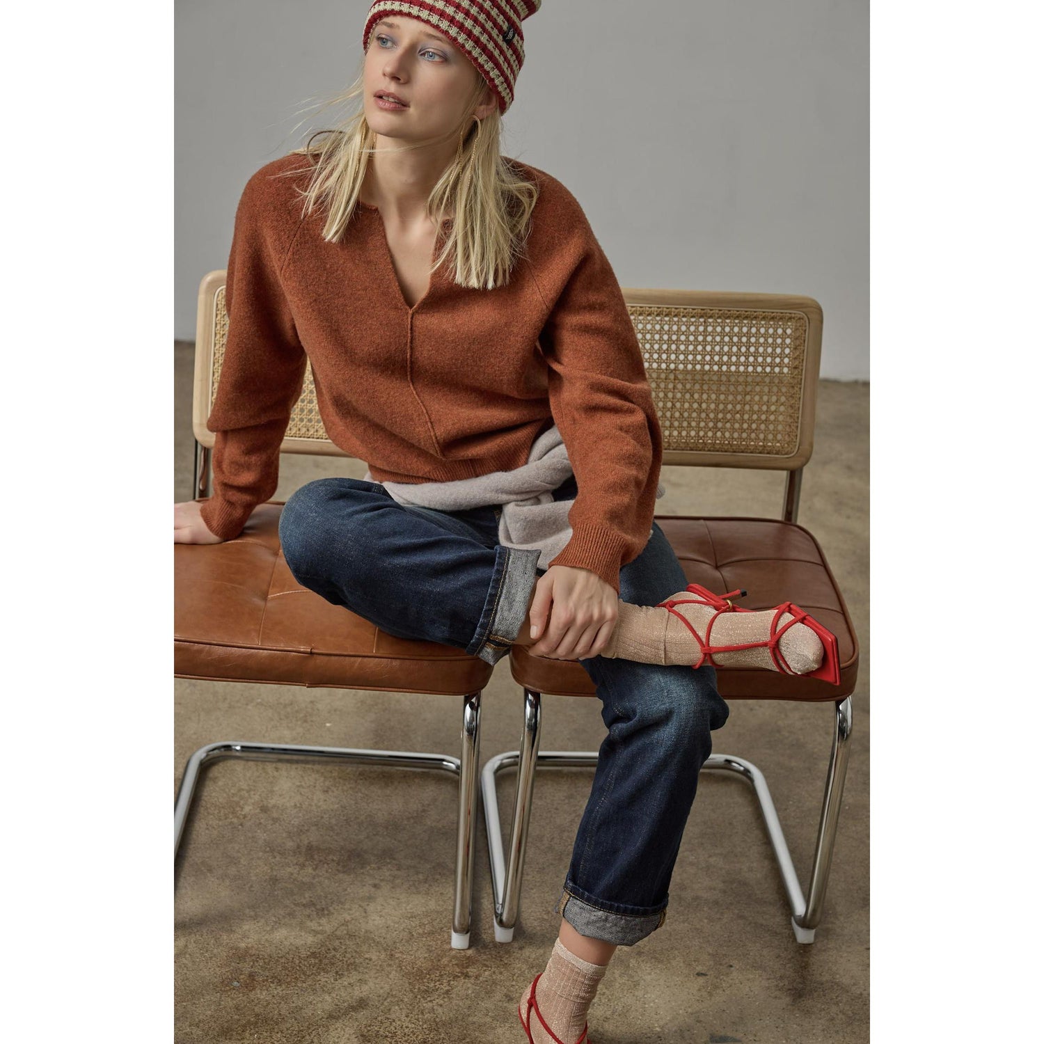Lilla P Split Neck Raglan Pullover Sweater in Chutney