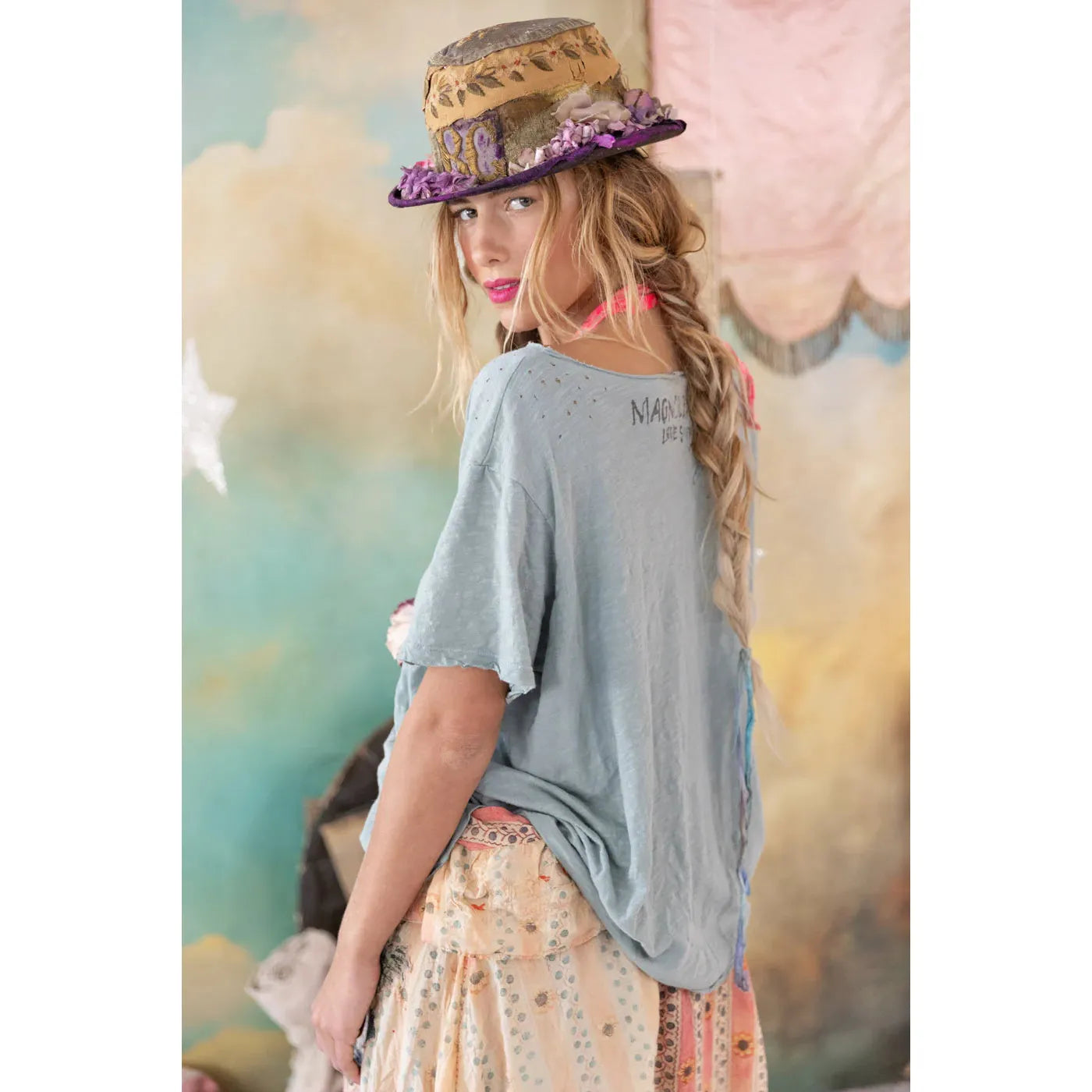 Magnolia Pearl Europa Tee in Dove 1411