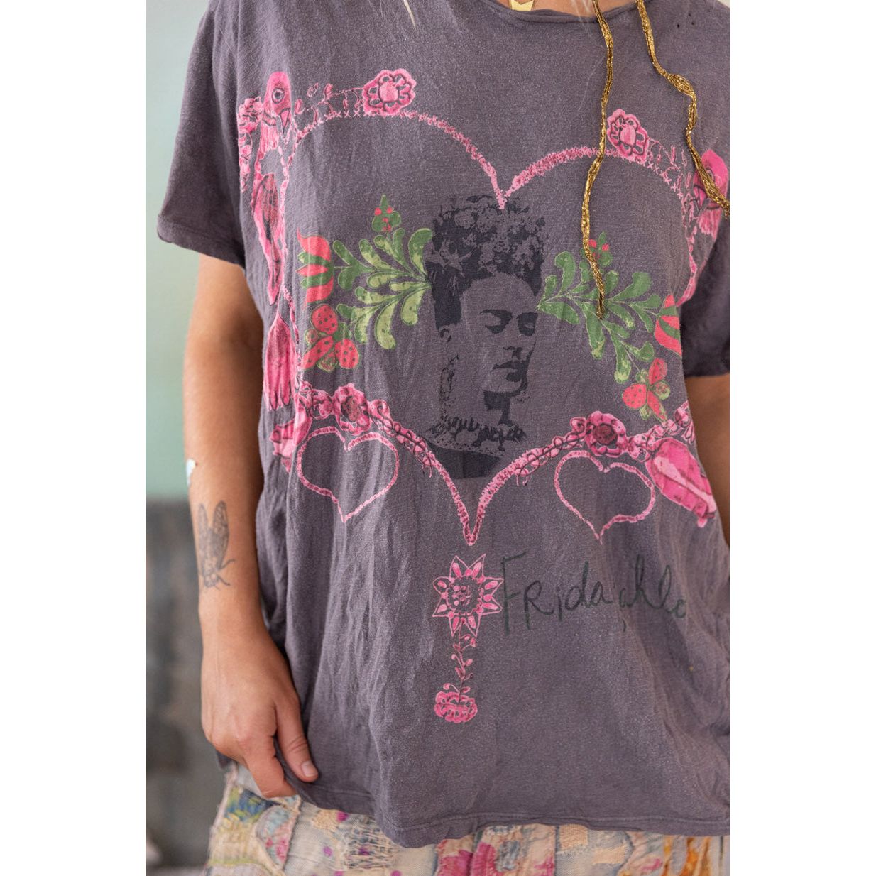 Magnolia Pearl Corazón Luminoso Tee in Ozzy