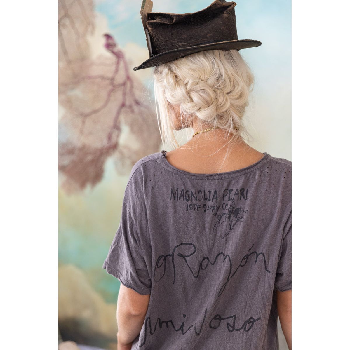 Magnolia Pearl Corazón Luminoso Tee in Ozzy