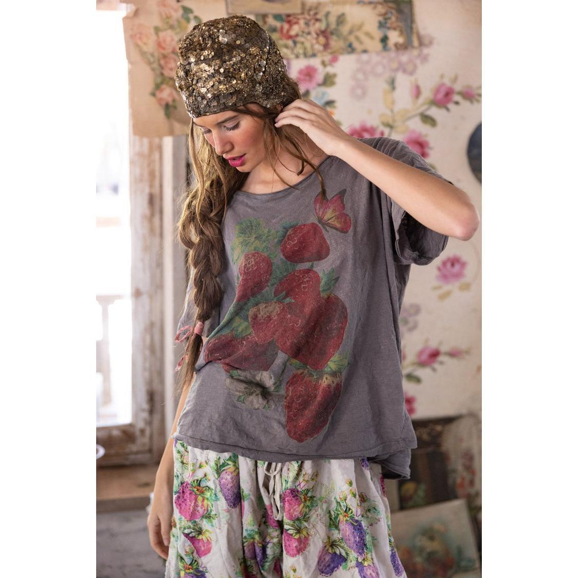 Magnolia Pearl Fraise Tee in Ozzy