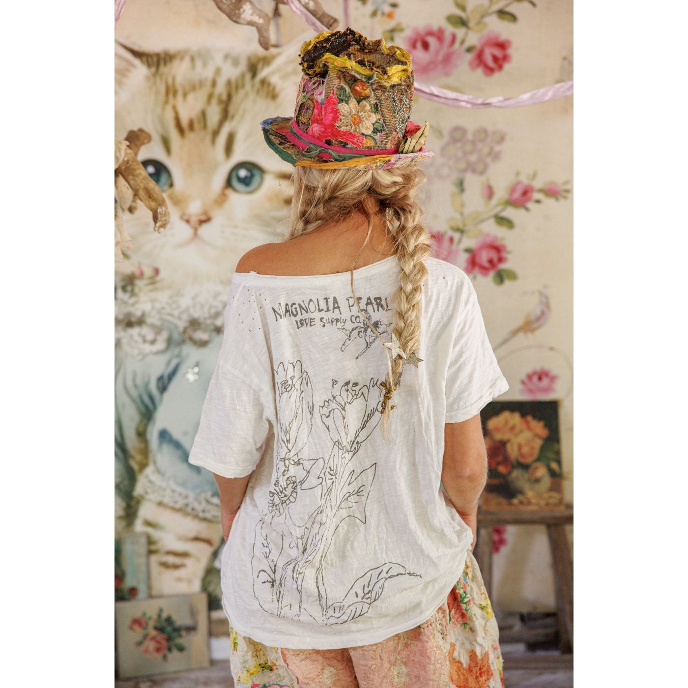 Magnolia Pearl Stay Bewildered Tee in True
