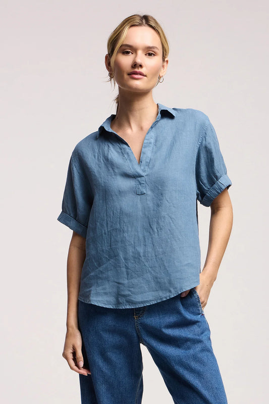 Velvet by Graham & Spencer Vivica Linen Top in Hailstone