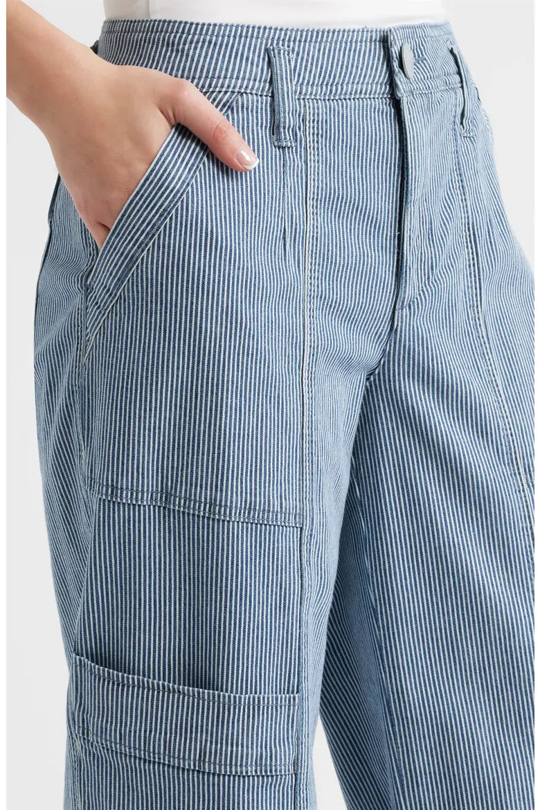 Wit & Wisdom Skyrise Cotton Crop Wide Leg Utility Pants in Blue