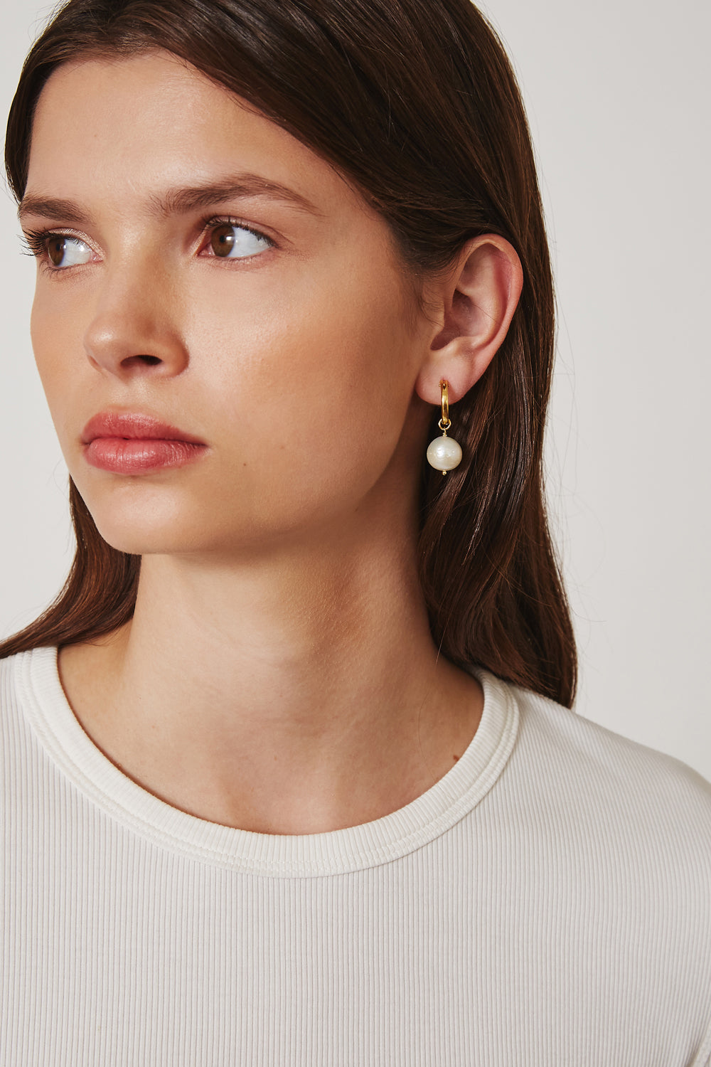 Chan Luu Baroque Pearl Hoop Earrings White