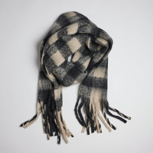 Hat Attack Elle Plaid Scarf in Black Combo