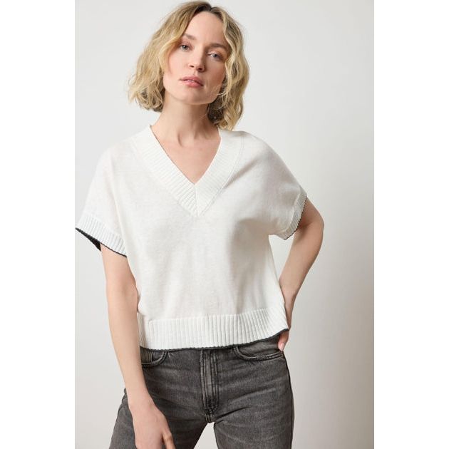 Lilla P Short Sleeve V-Neck Pullover Sweater in Pearl