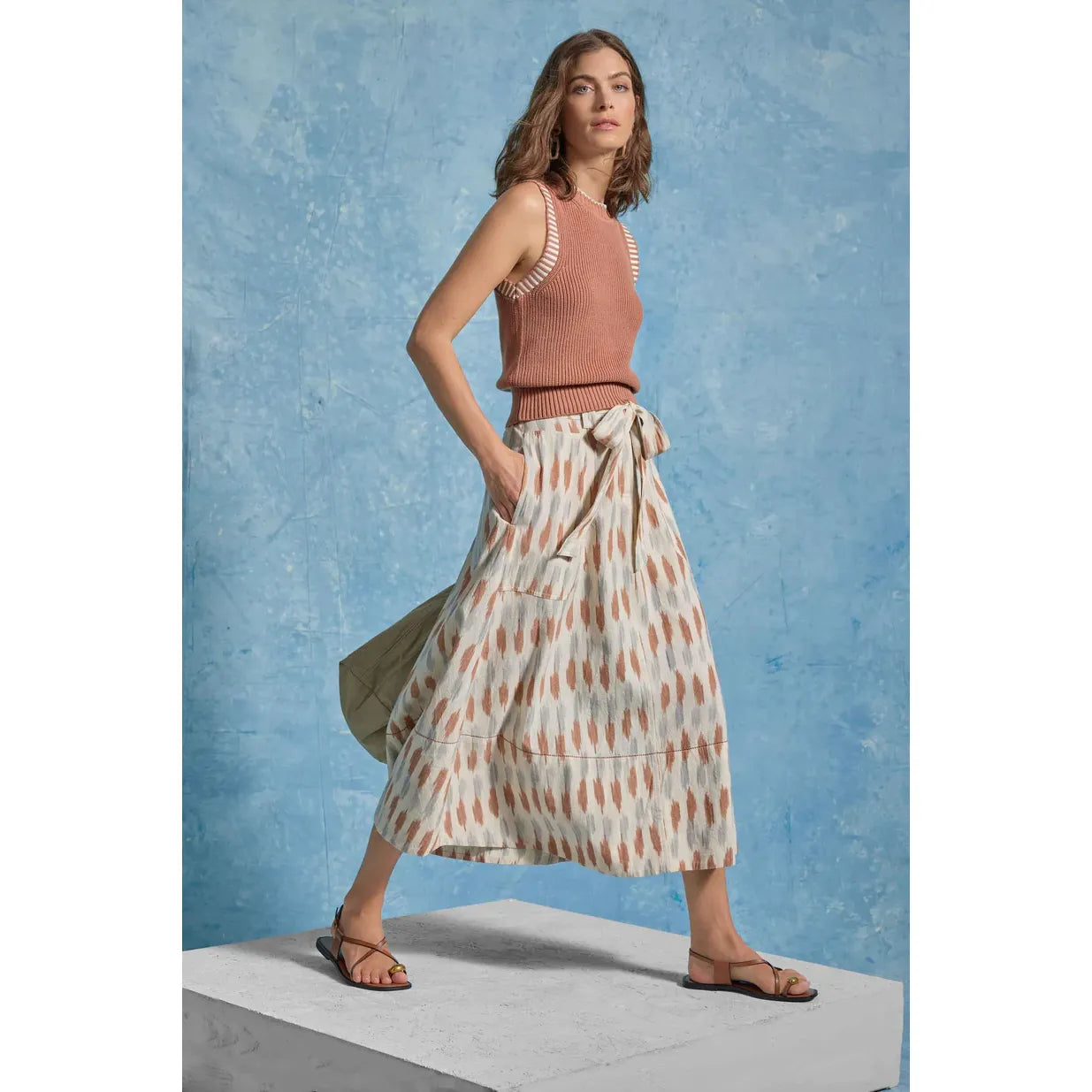 Lilla P Sleeveless Crewneck Sweater in Driftwood