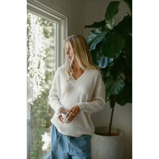 Solai Cottage Ribbed Pullover Sweater in White