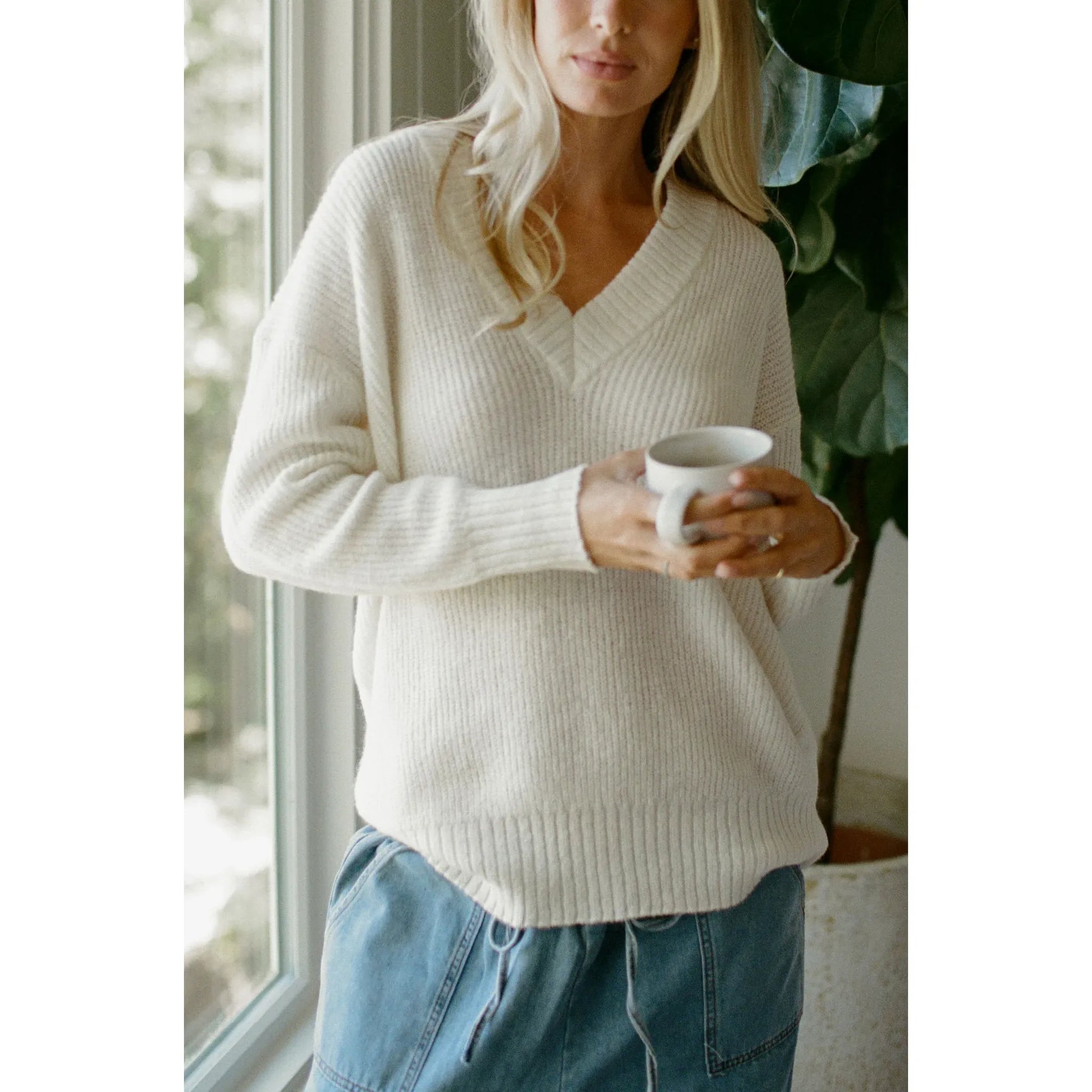 Solai Cottage Ribbed Pullover Sweater in White