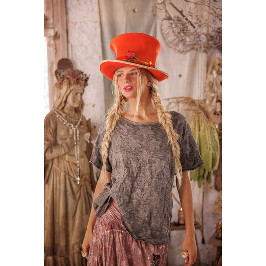Magnolia Pearl Little Star Appliqué Tee in Meteorite