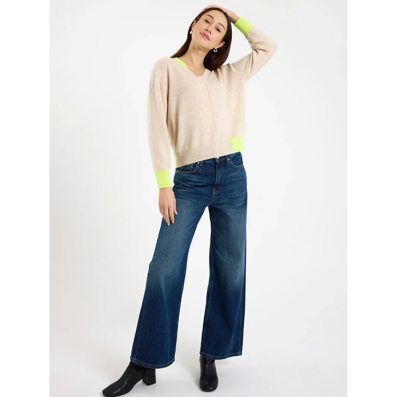 Brodie 100% Cashmere Colour Pop Maria V Neck Jumper in Cygnet