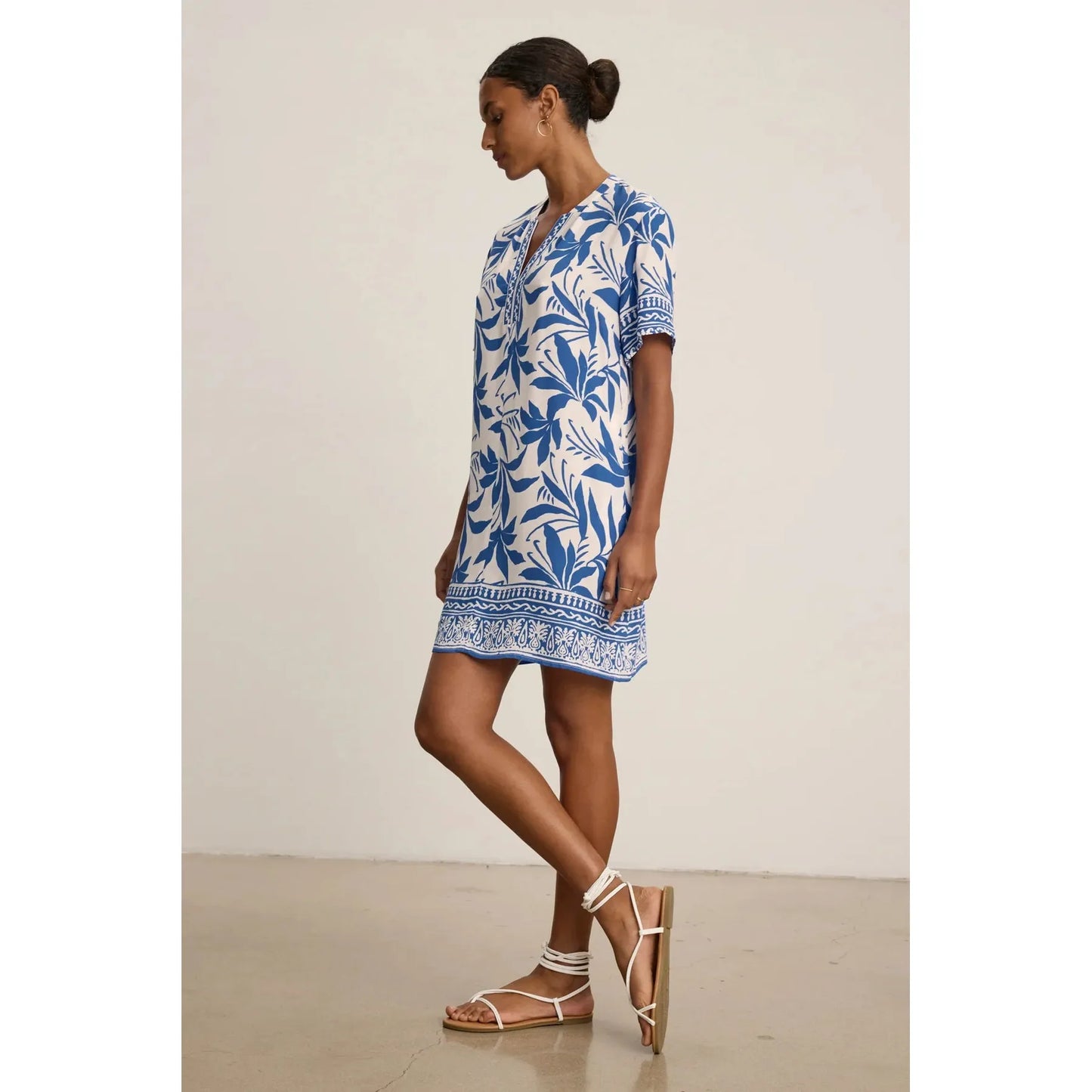 Velvet by Graham & Spencer Vanessa Fiji Printed Viscose Dress in Cobalt
