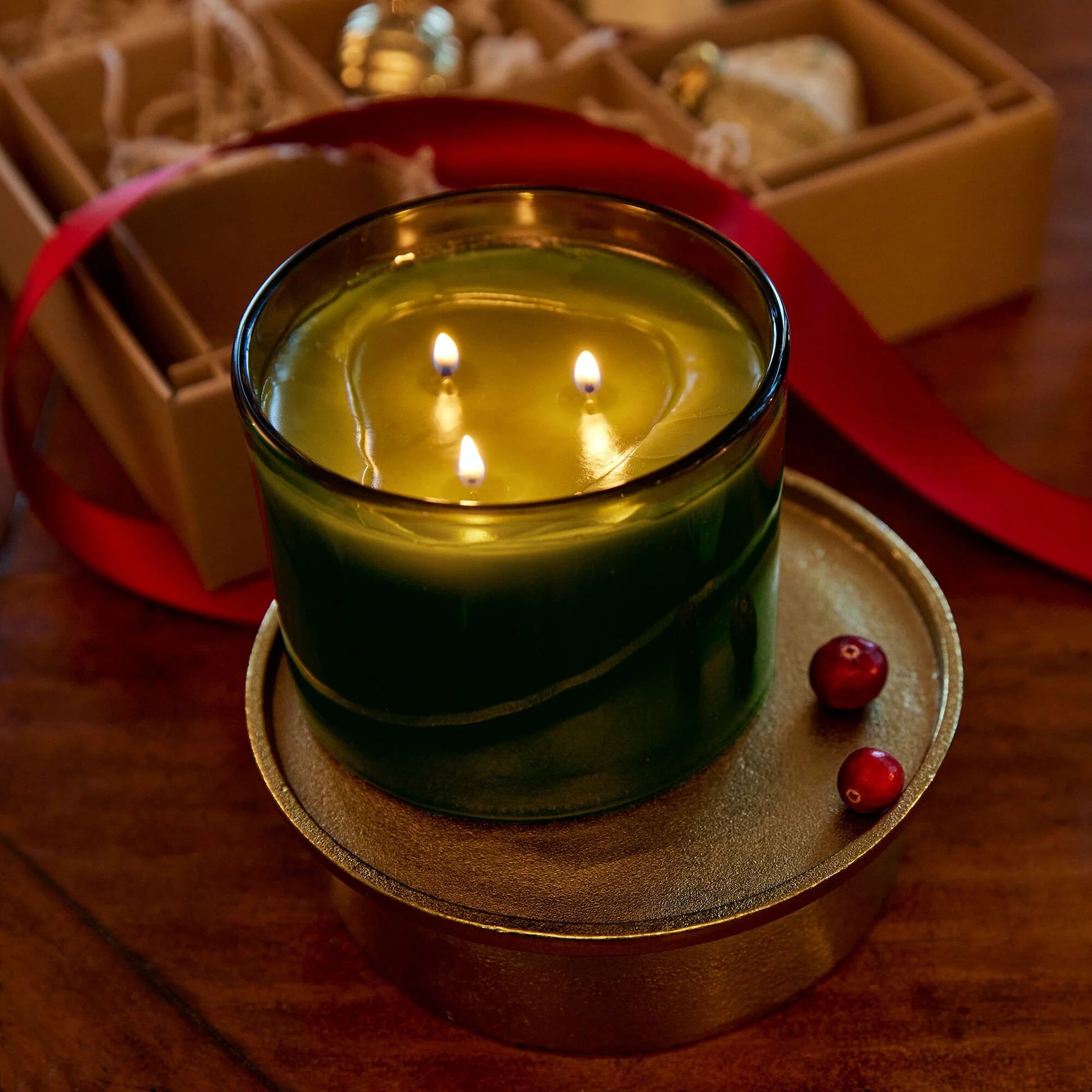 Thymes Frasier Fir Green 3 Wick Candle