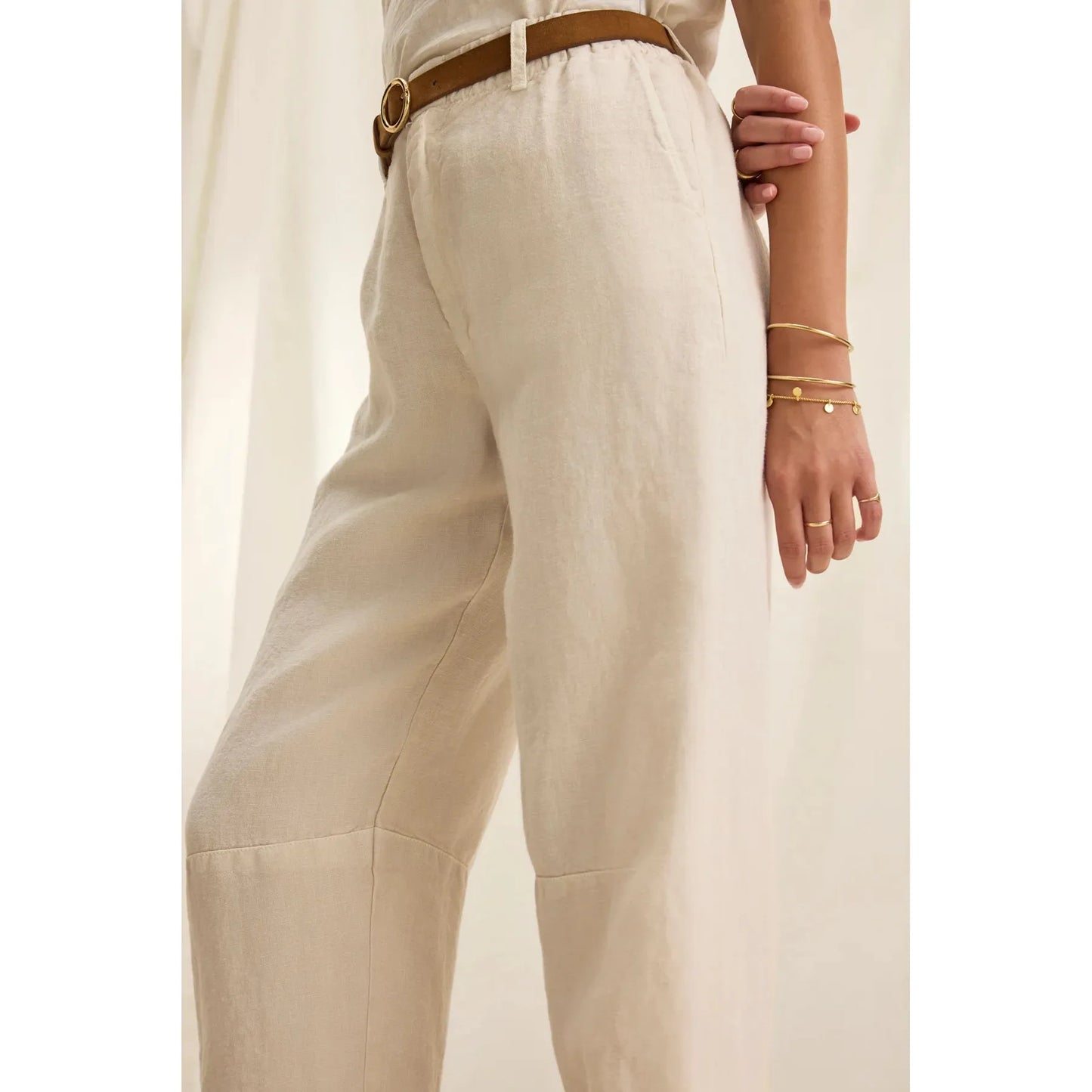 Velvet by Graham & Spencer Taylor Heavy Linen Pant in Chalk