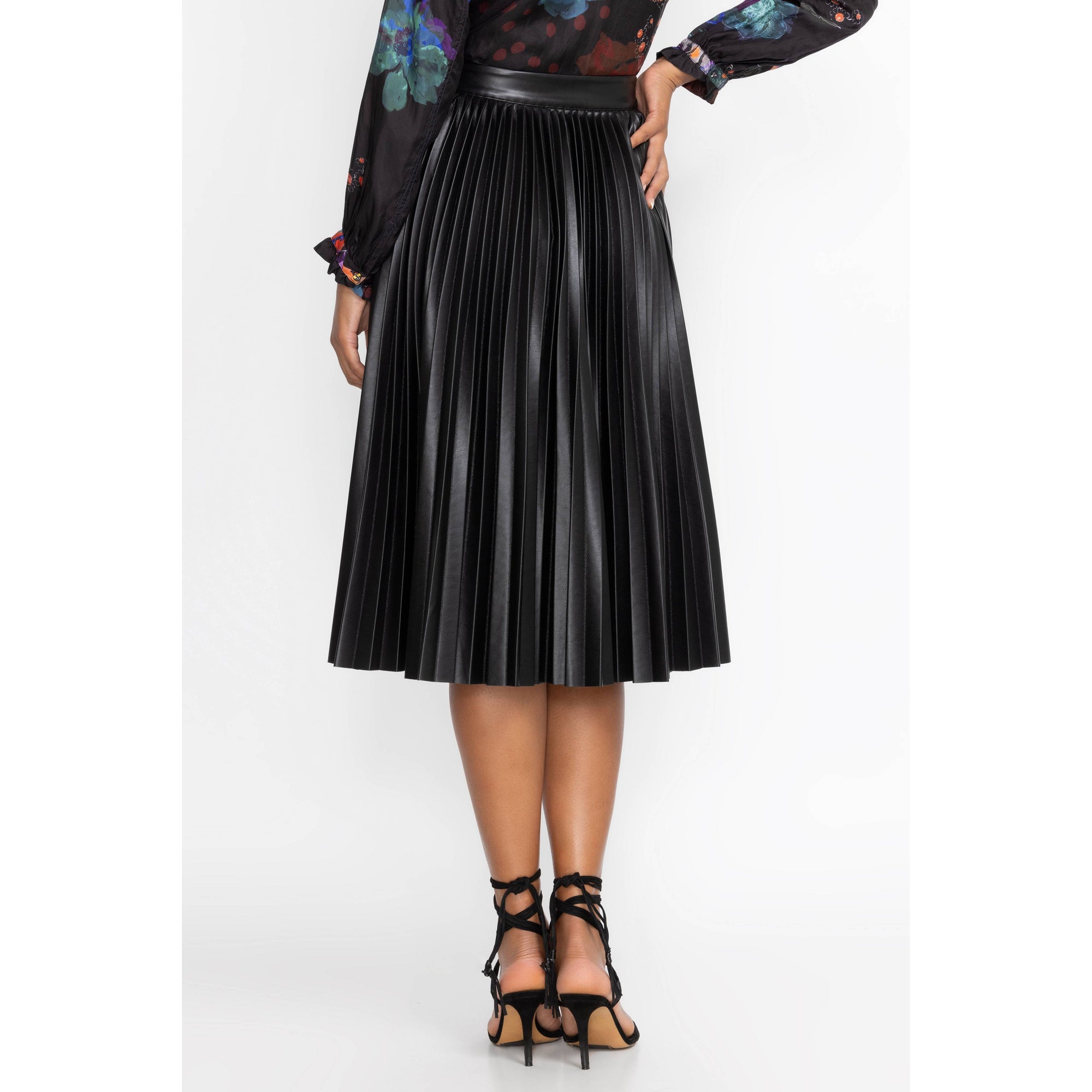 Johnny Was Emmi Vegan Leather Pleated Skirt in Black