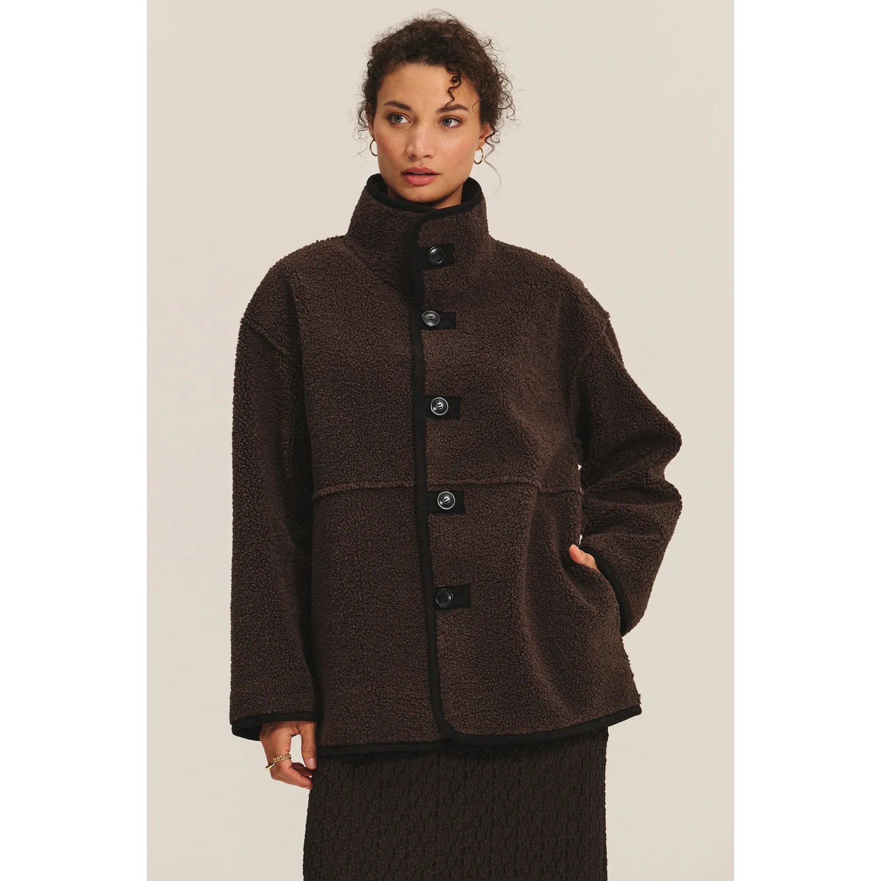 Velvet by Graham & Spencer Shona Sherpa Reversible Jacket in Black/Brown