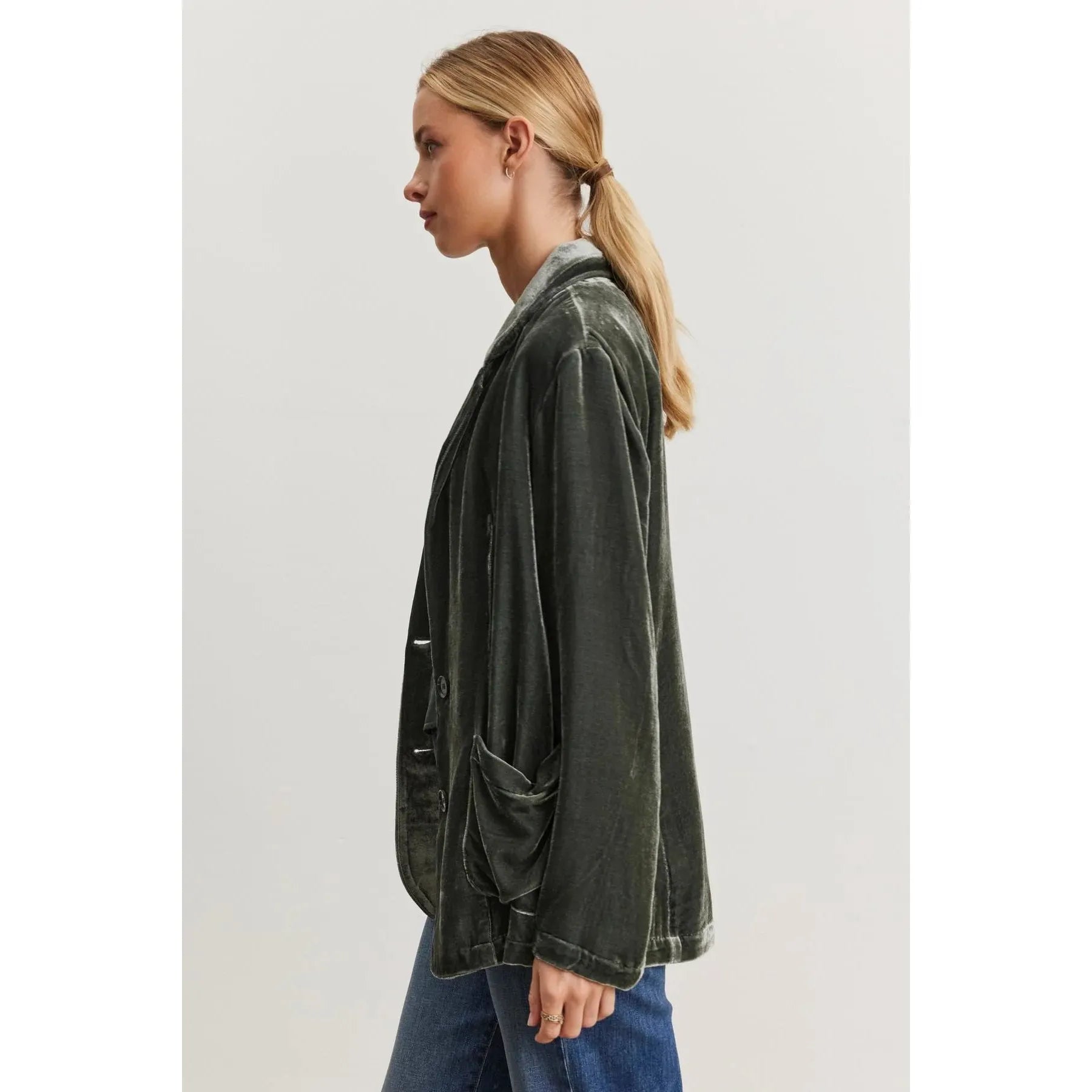 Velvet by Graham and Spencer Kyla Silk Velvet Relaxed Blazer in Marsh