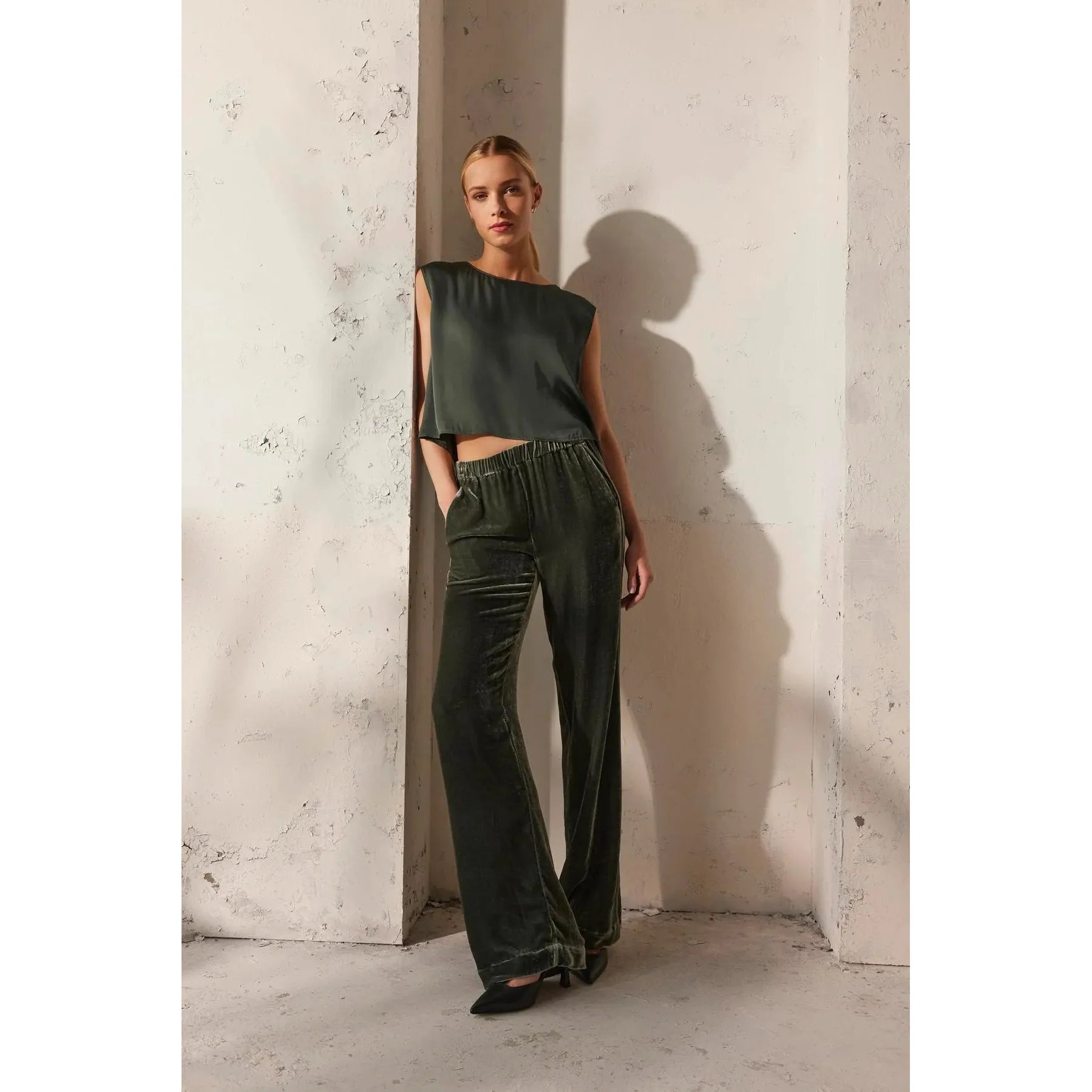 Velvet by Graham and Spencer Sorine Silk Velvet Straight Leg Pant in Marsh