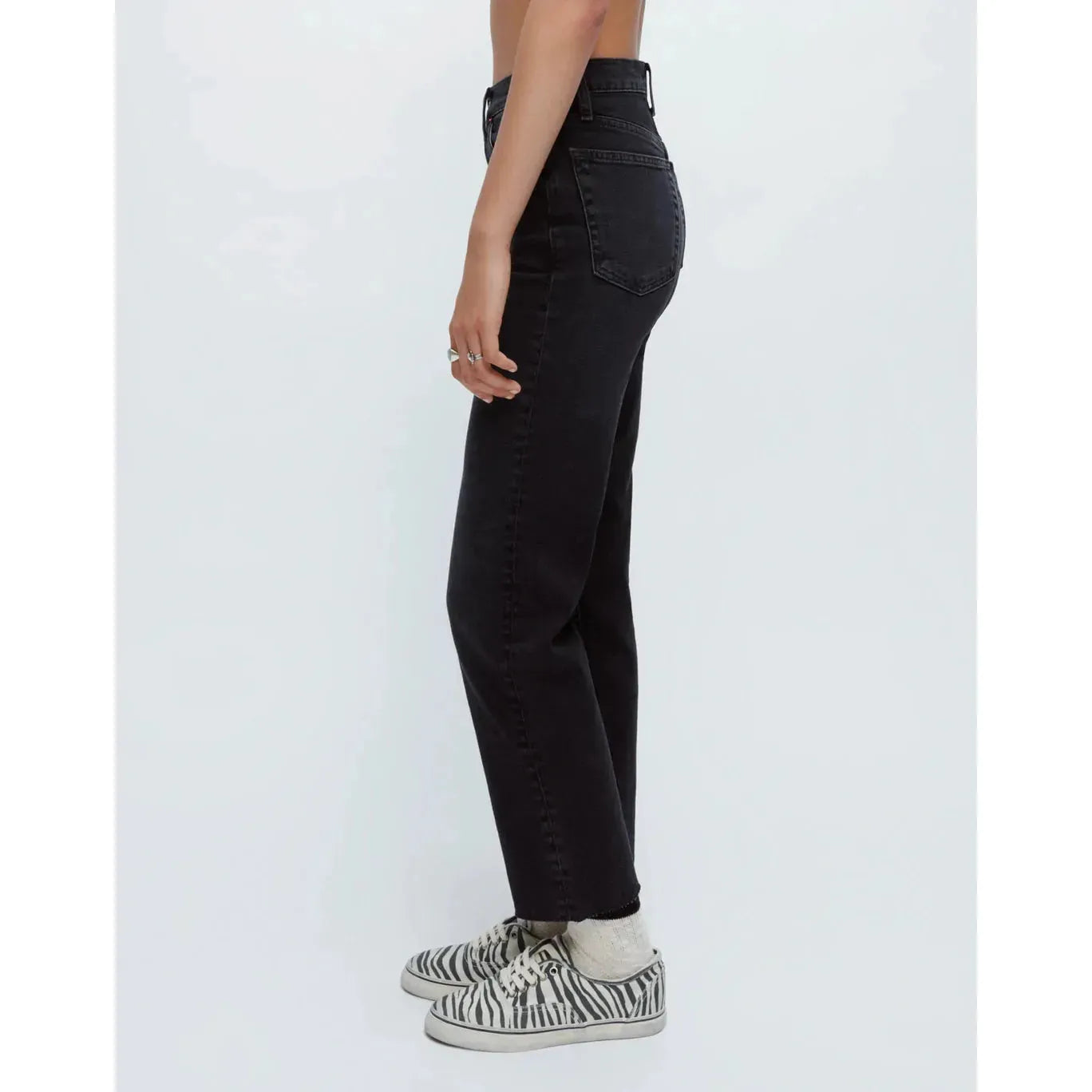 RE/DONE Jeans 70s Comfort Stretch High Rise Stove Pipe in Washed Noir